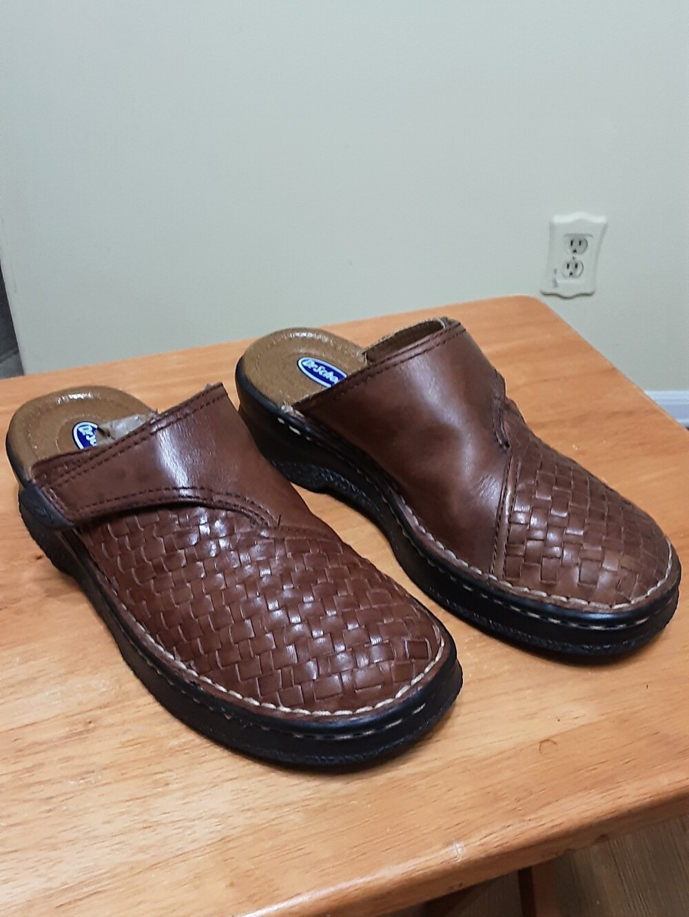 Dr Scholls Slip-ons Size 6